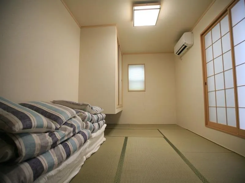 Guesthouse Enn Nipponbashi Ōsaka 2*,  Japon